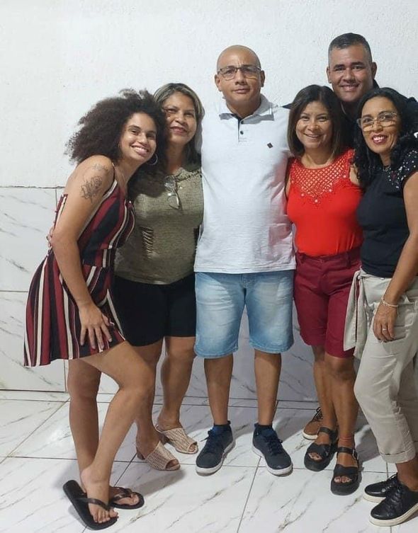 Foto 2 - Reaproximação com a família, umas das conquistas da vida nova de Hanna.jpg